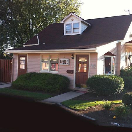 Cocoa Country Inn Hershey Exterior photo