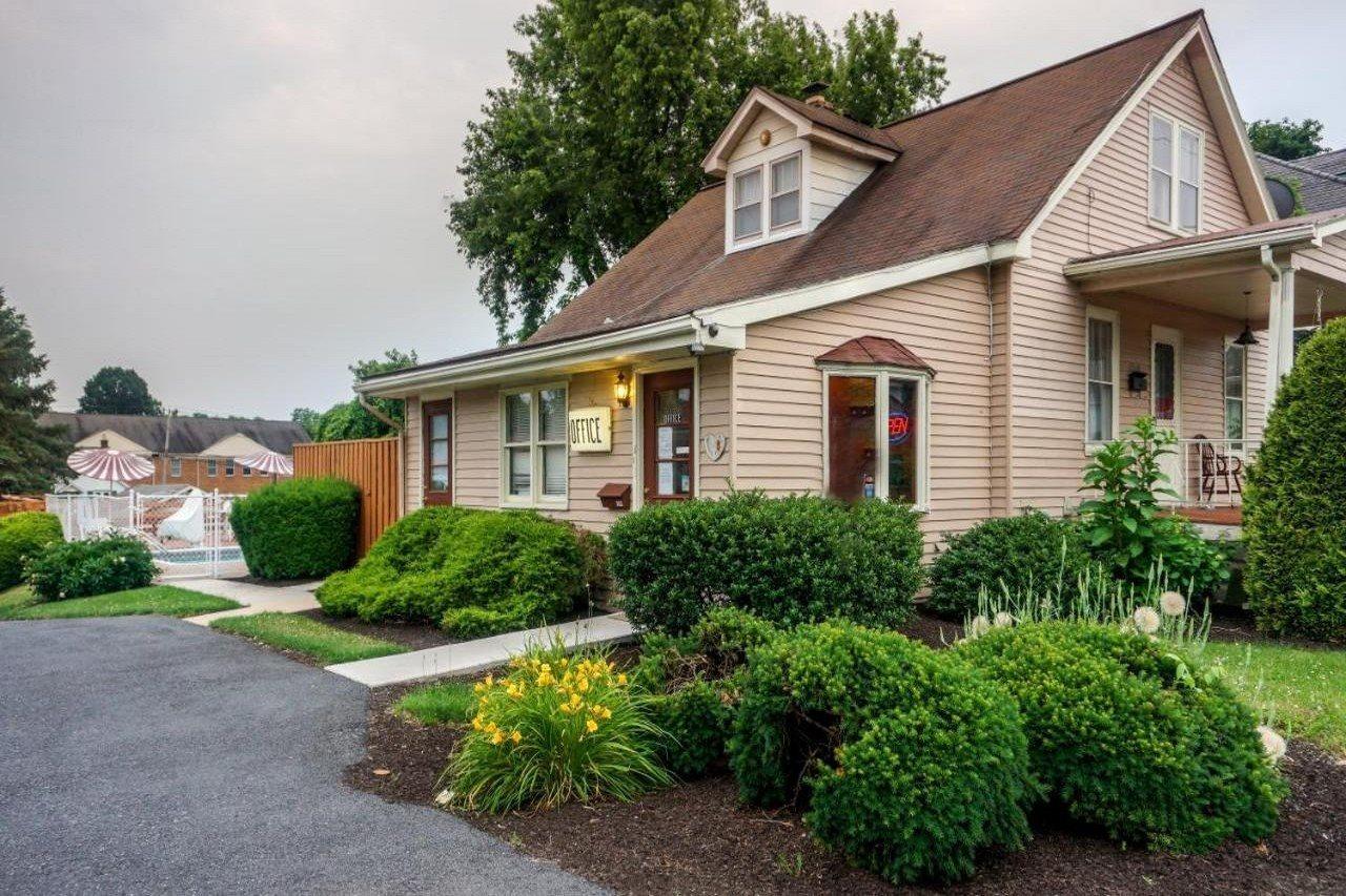 Cocoa Country Inn Hershey Exterior photo